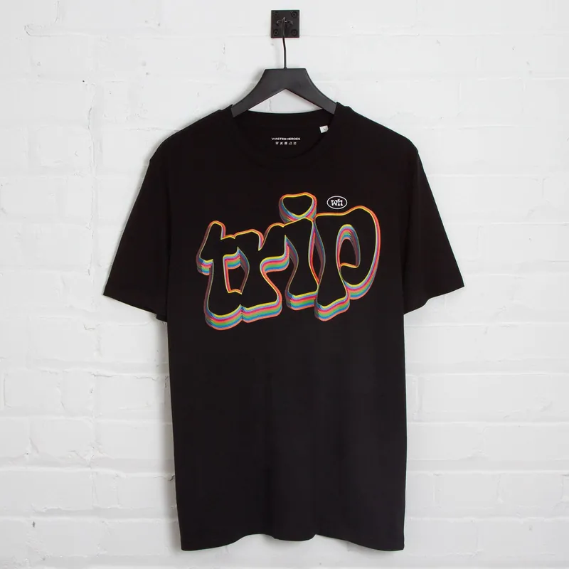 Trippy Front Print - Tshirt - Black