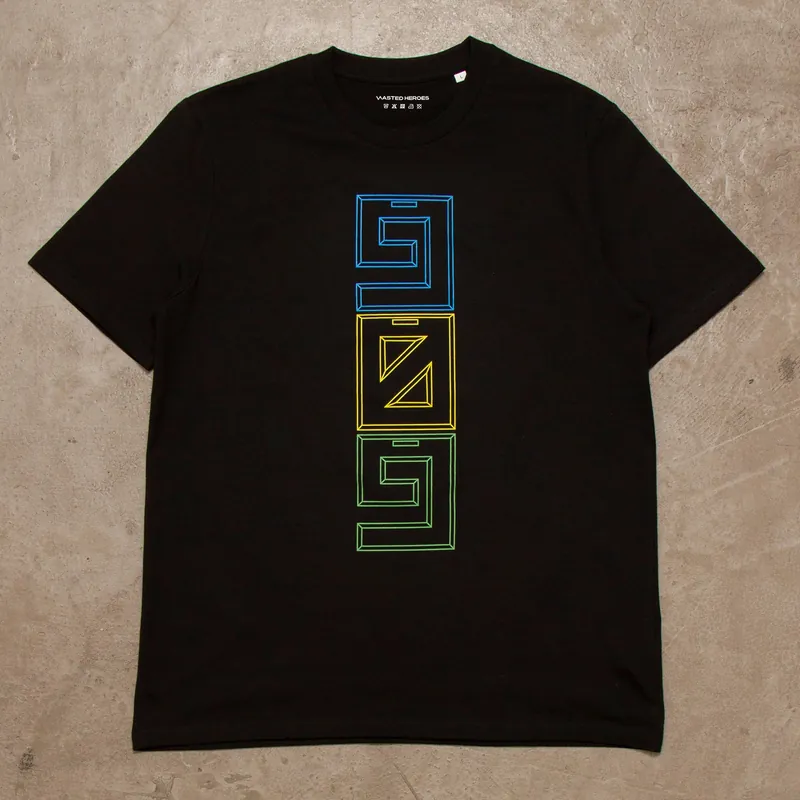909 Colour Vertical Front Print - Tshirt - Black