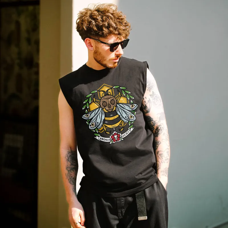 Killer Bee Sleeveless T-Shirt (Unisex)
