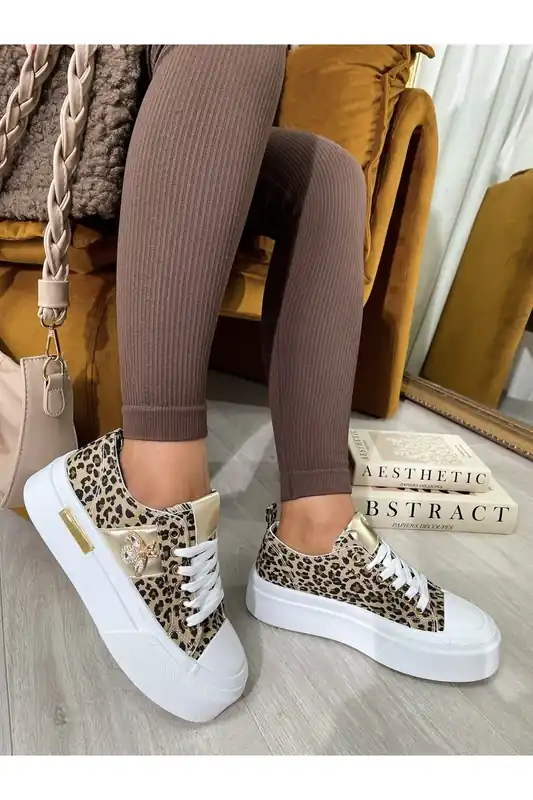 Calista Luxe Bee Decorative Lace Up Platform Trainers - IKRUSH