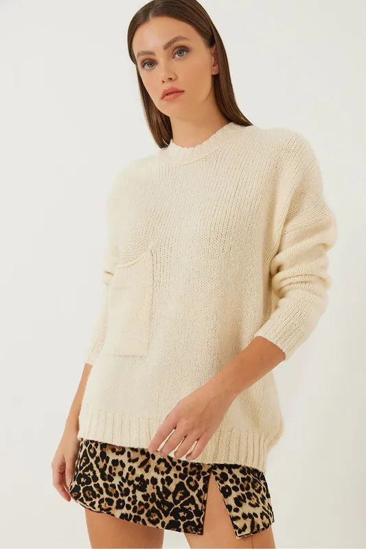 Textured Knitwear Crew Neck Sweater with Pocket - Bianco Lucci
