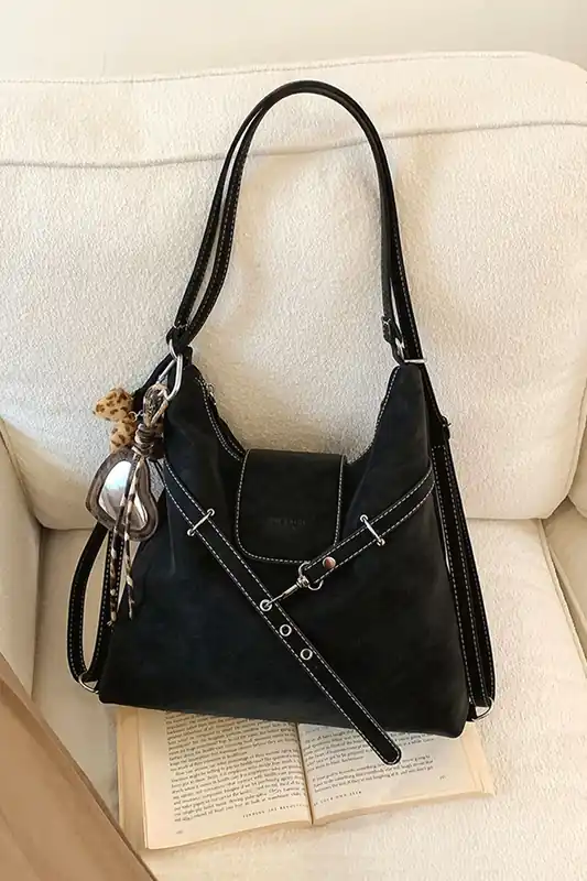 'Elissa' Slouchy Shoulder Strap Tote Bag With Keychain Charm - XY London