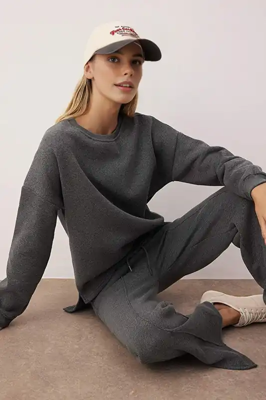 2-Piece Oversized Knit Top & Wide Leg Pants Set