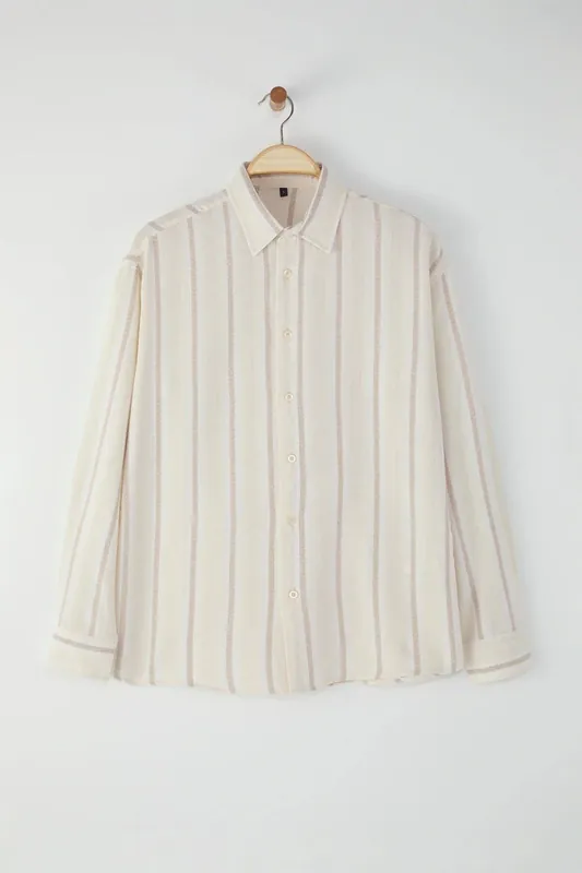 Men’s Regular Fit Textured Stripe Button-Up Shirt
