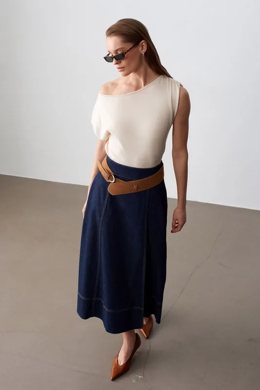 High-Waist A-Line Denim Maxi Skirt With Belt
