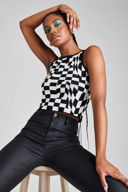 Mono Check Top - Urban Bliss