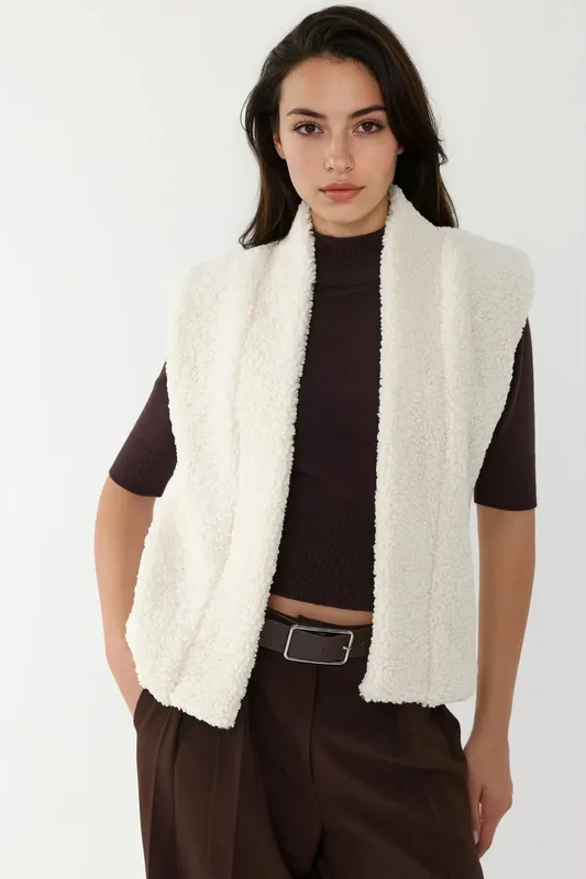 Plush Sleeveless Vest - Hiccup