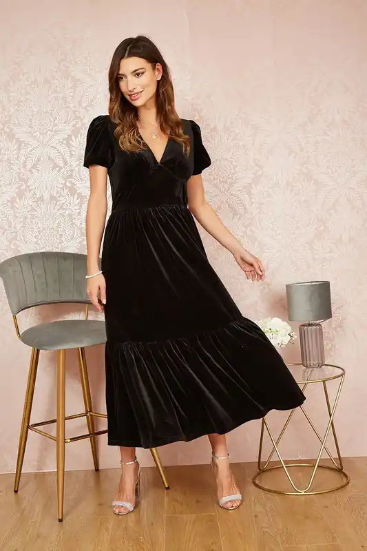Black Velvet Midi Dress - Yumi