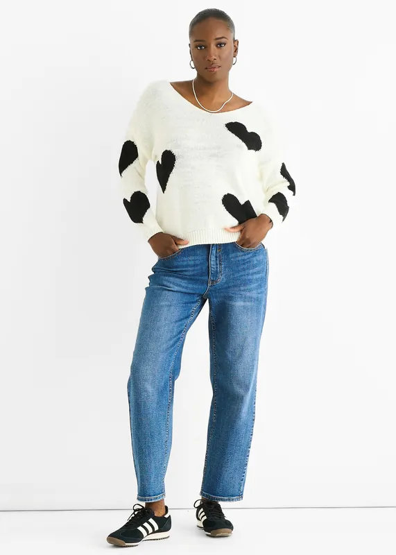 White V Neck Oversized Heart Knit Jumper - Gini London