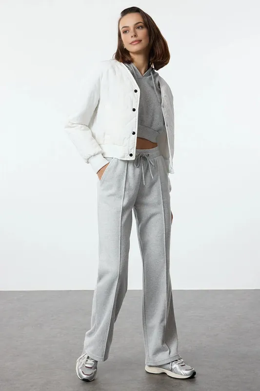 Wide-Leg Knit Joggers with Drawstring Waist and Pockets
