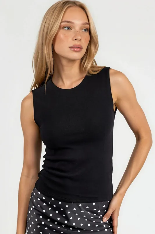 Crew Neck Sleeveless Solid Top - Busem