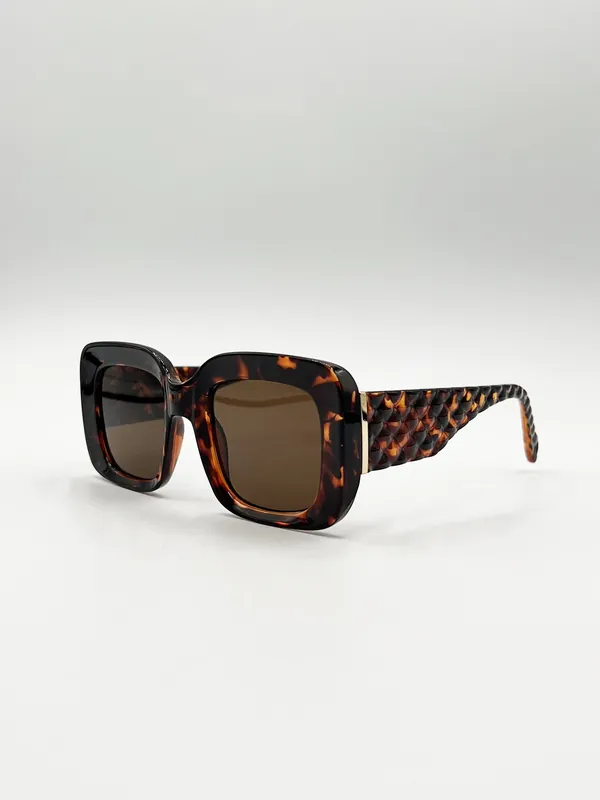 Oversized Square Sunglasses with Diamond Check Print Arm - SVNX