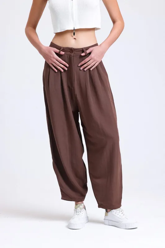 Mid Rise Pleated Peg Leg Trousers - Hiccup