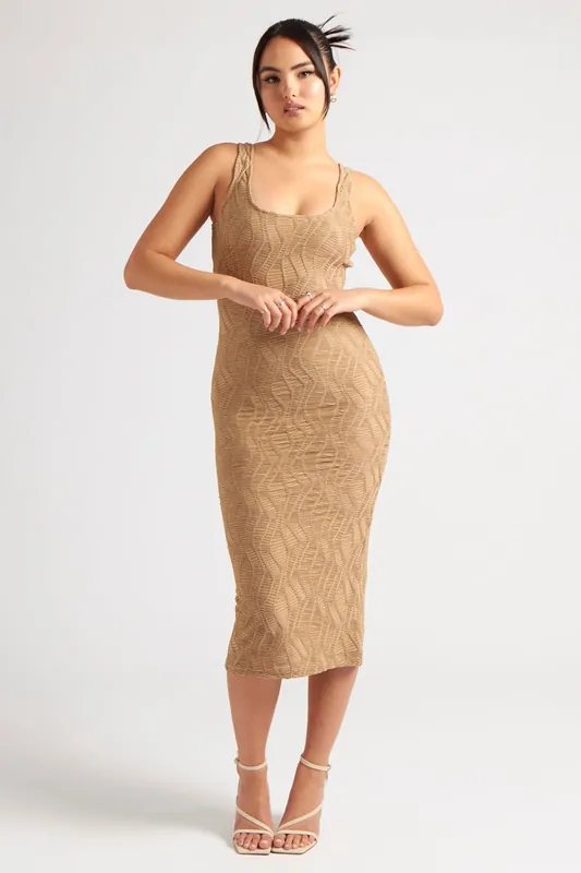 Textured Scoop Back Midi Dress - Urban Bliss