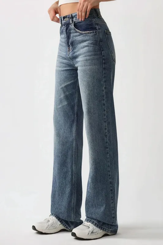 Normal Waist Straight Leg Denim Jeans - Hiccup