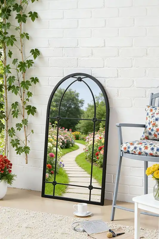 Modern Arched Wall-mounted Metal Frame Windowpane Mirror