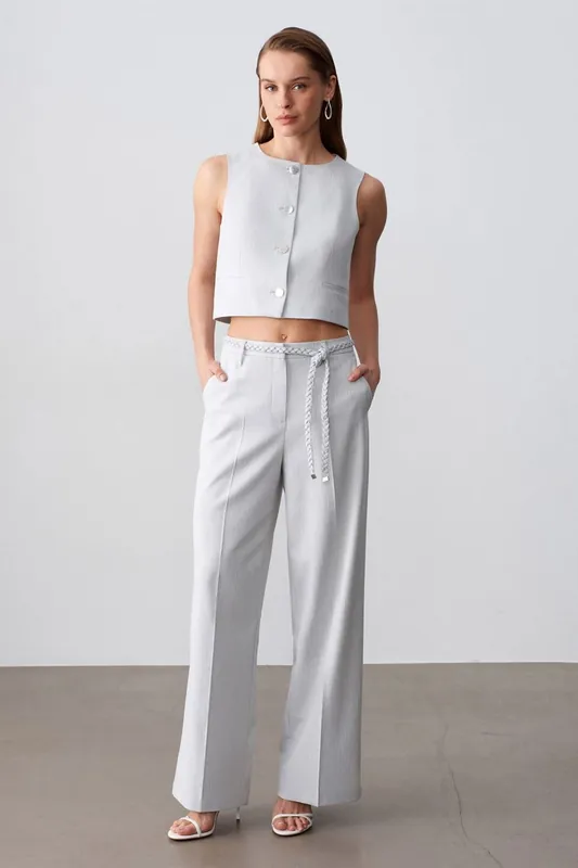 Women’s High-Waist Wide-Leg Trousers With Belt