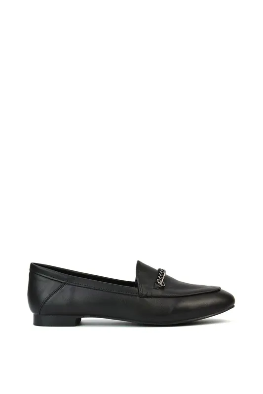 Tessah' Chain Detail Flat Heel Slip On Loafers - XY London