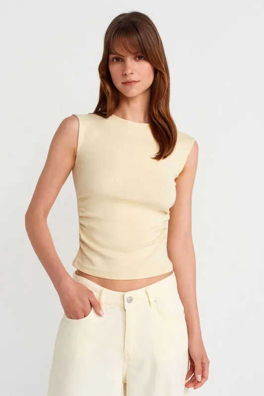 Women's Ribbed Sleeveless Crew Neck T-Shirt