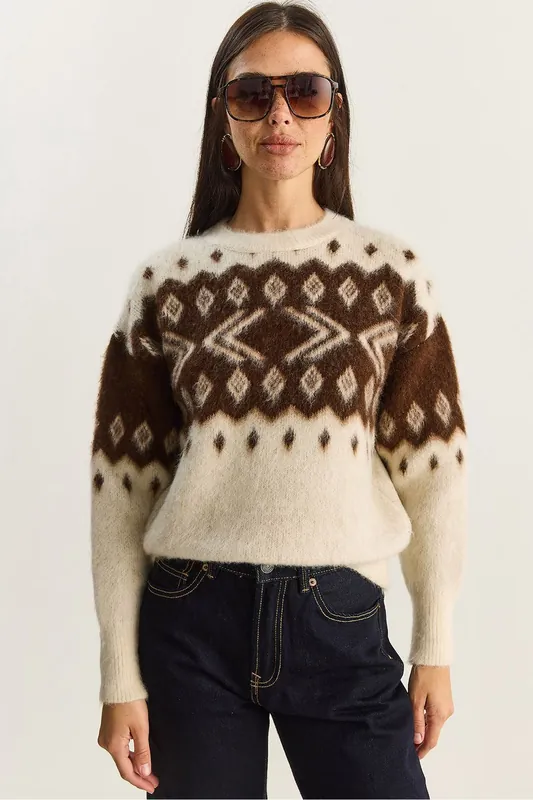 Ethnic Pattern Thick Knit Sweater with Crew Neck - Bianco Lucci