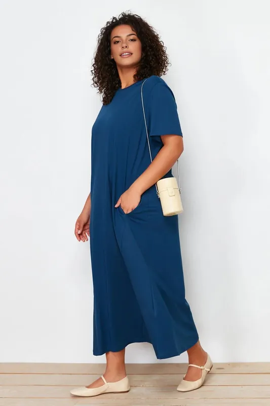 Crew Neck Relaxed Fit T-Shirt Maxi Dress with Pockets