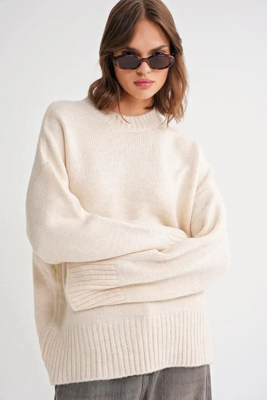 Oversized Ribbed Knit Sweater with Crew Neck - MixRay