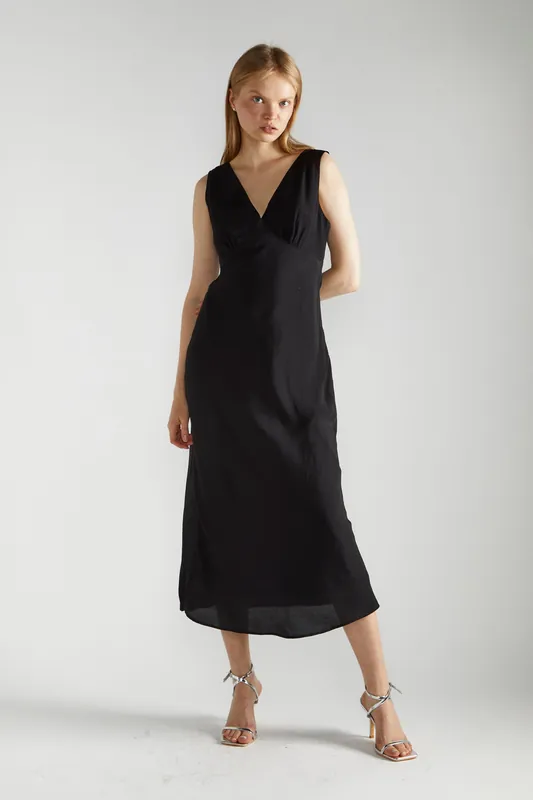 Bias Cut Maxi Dress - Shnoo