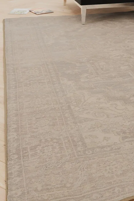 Beige Vintage Soft Washable & Liquid Repellent Living Room Area Rug - Kukoon