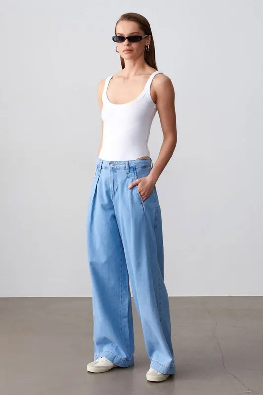 High-Waist Wide-Leg Cotton Denim Jeans