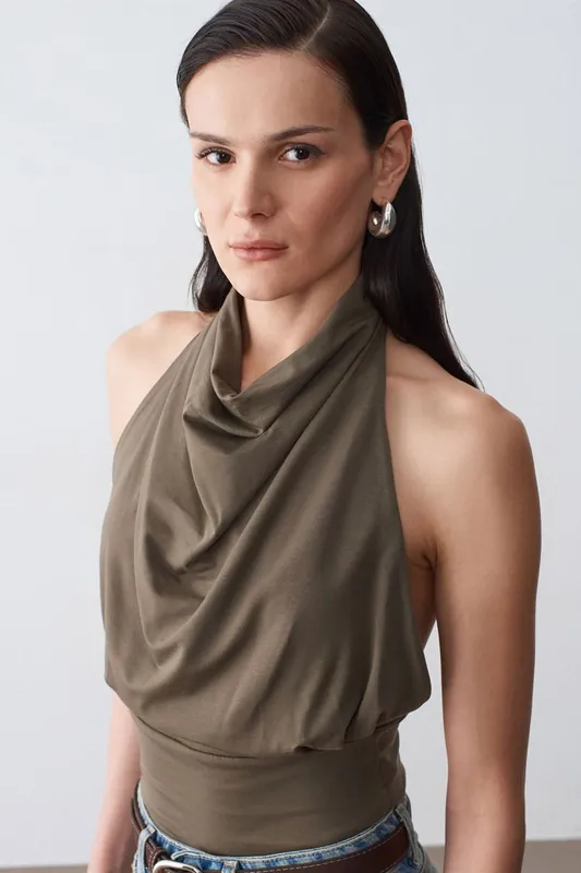 Fitted Sleeveless Cowl Neck Blouse - Dilvin