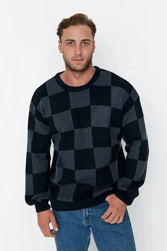 Men’s Crew Neck Check Knit Sweater - WOVCOR