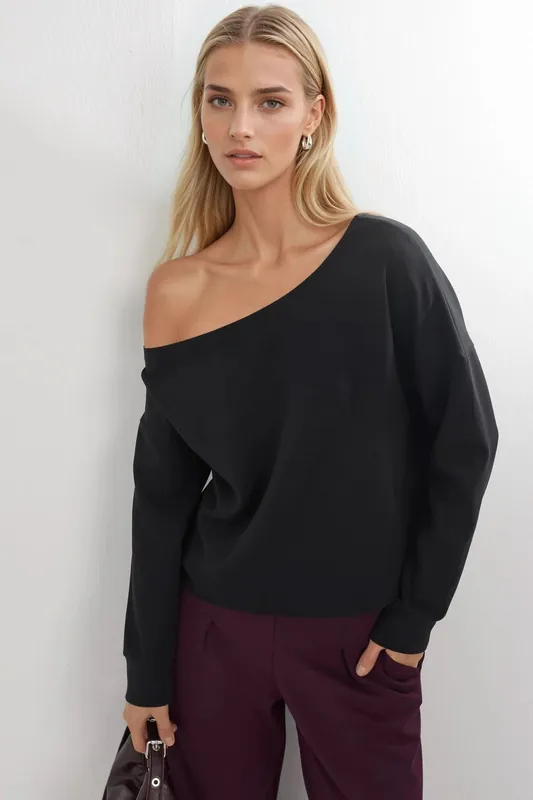 Asymmetrical Collar Relaxed Fit Sweatshirt - Busem