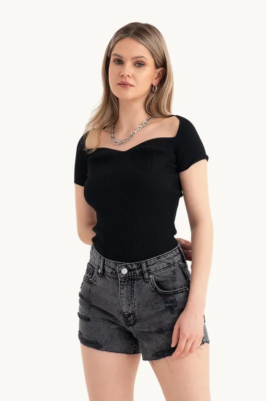 Sweetheart Neck Woven Short Sleeve Bodycon Top - Hiccup
