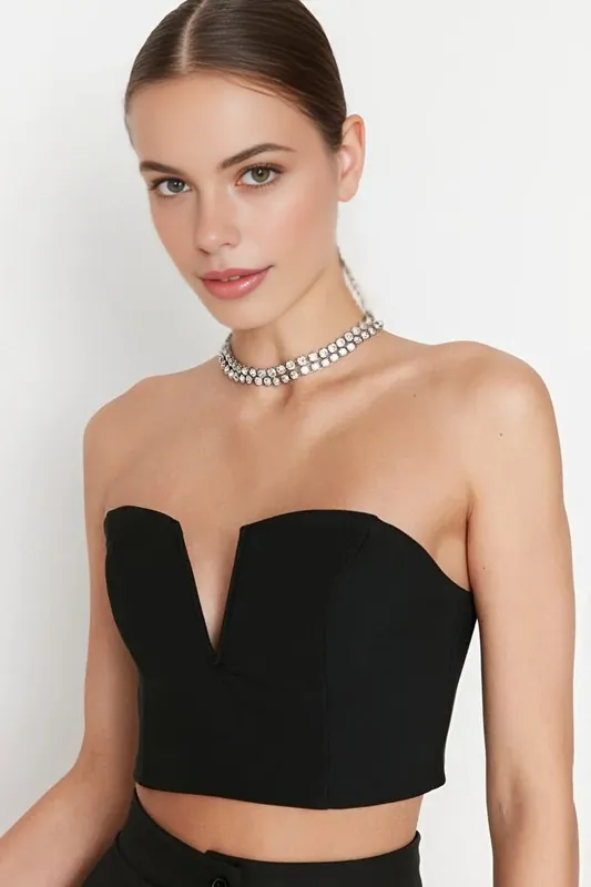 Strapless V Plunge Structured Crop Top - WOVCOR