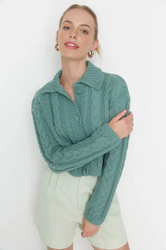 Classic Cable Knit Polo Cardigan - WOVCOR