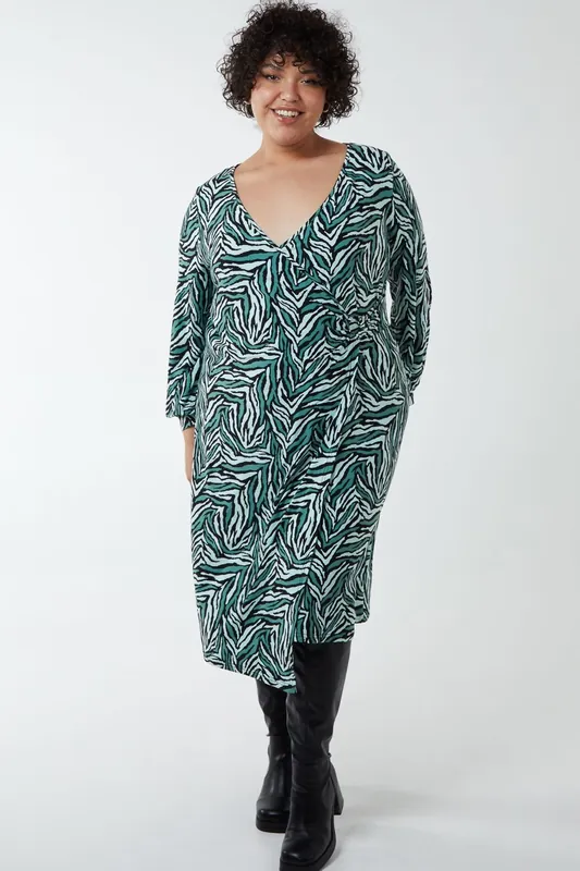 Curve V-Neck Ring Detail Midi Dress