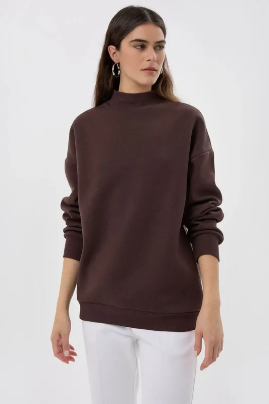 Regular-Fit Tee/Sweatshirt