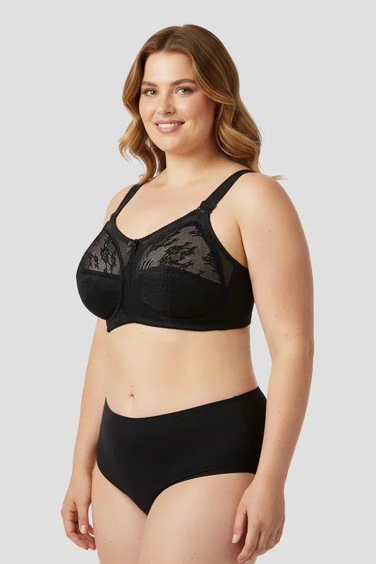Non-Wired Bra with Adjustable Shoulder Straps