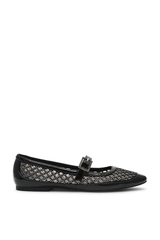 Well Done Ballet Flat Black' Flats - STEVE MADDEN