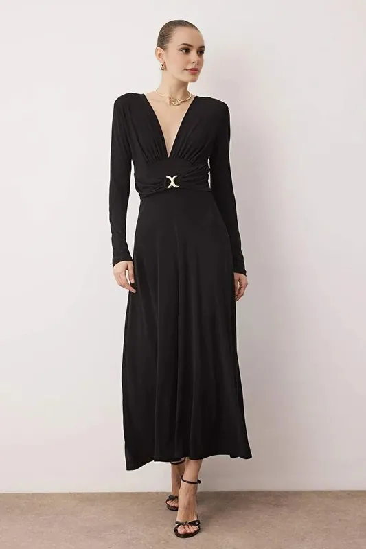 Padded V Neck Maxi Knit Dress with Waist Hardware Detail - WOVCOR