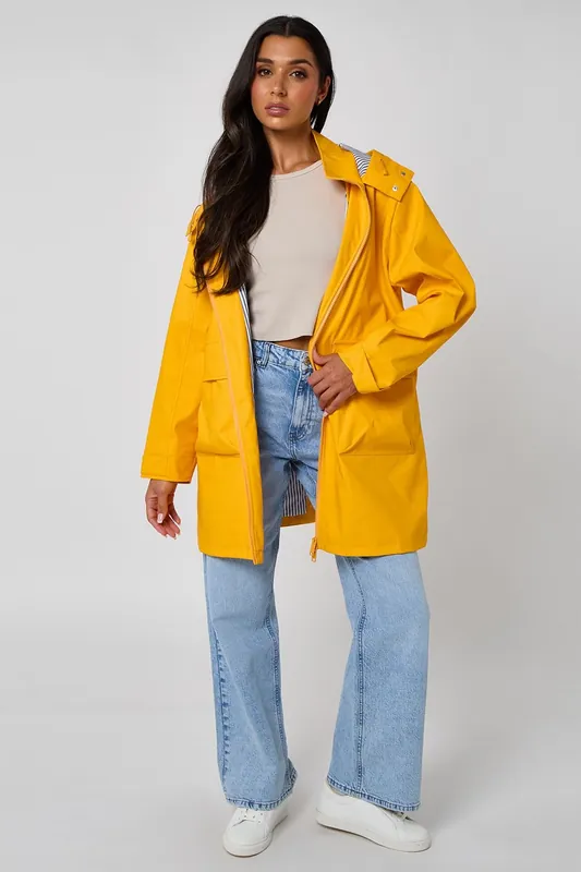 Rubberised Raincoat - Urban Bliss