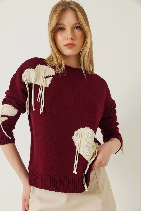Frilly Heart Pattern Crew Neck Sweater - Bianco Lucci