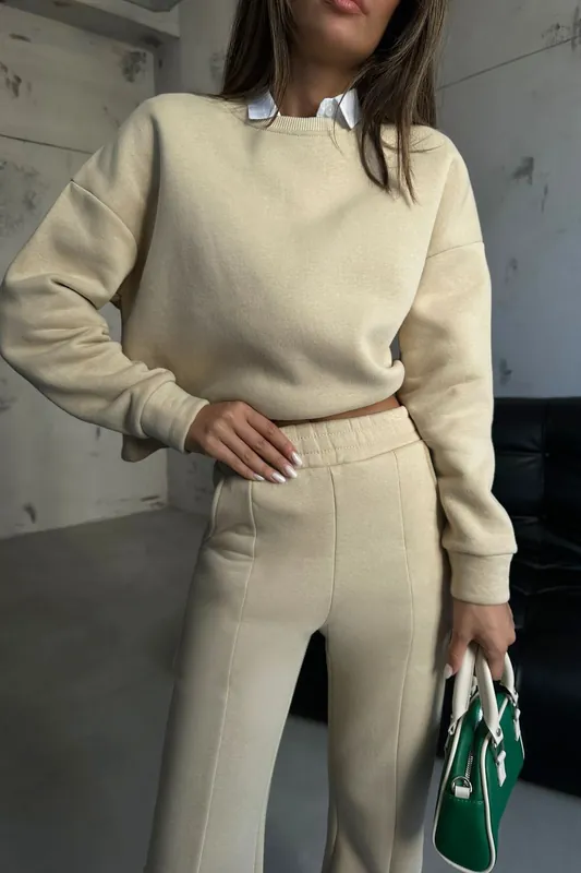 2 Pieces: Round Neck Basic Sweatshirt & High Waist Slit Sweatpant - Hiccup