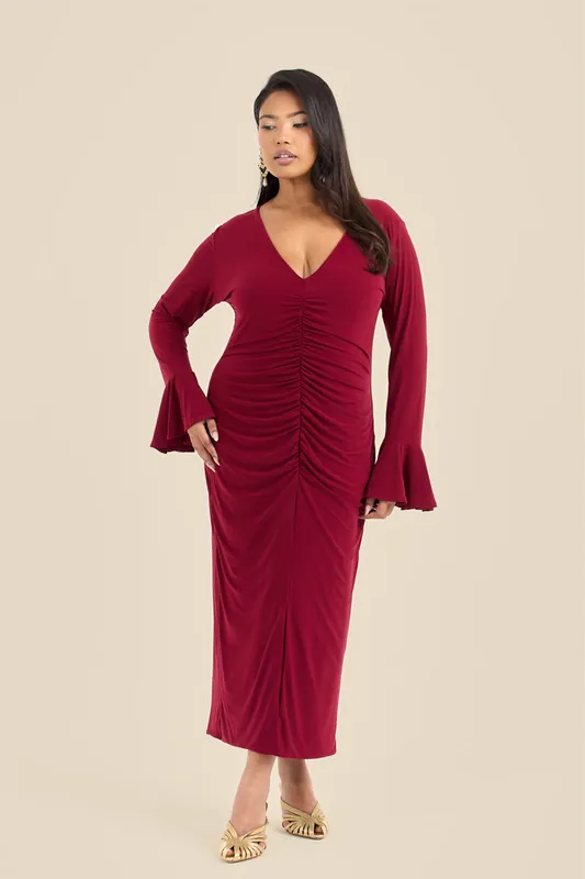 Plus Size Ruched Front Flare Sleeve Midi Dress - FASHION-SZN
