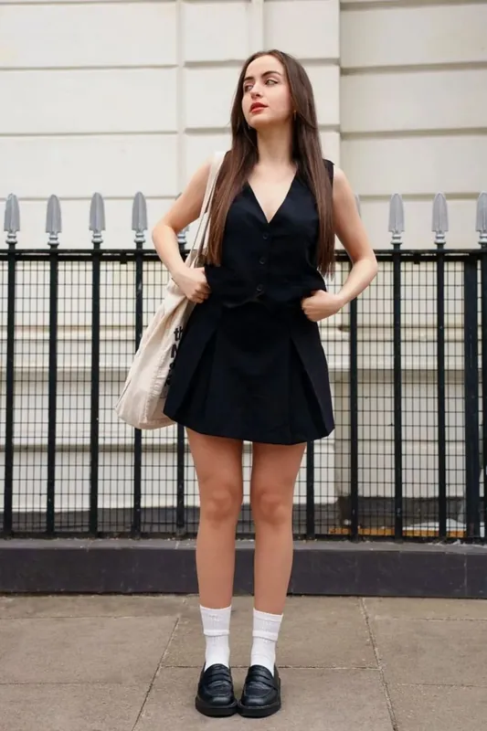 2 Pieces: V Neck Waistcoat & High Waist Pleated Mini Skort - Hiccup