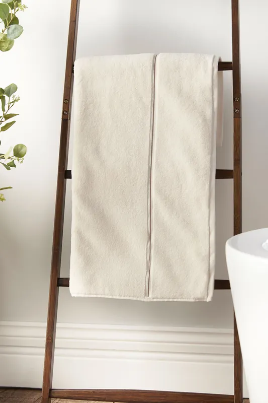 'Zero Twist Satin Stitch' Cotton Towel - Bianca