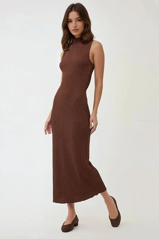 Textured Halter Collar Bodycon Maxi Dress - Hiccup