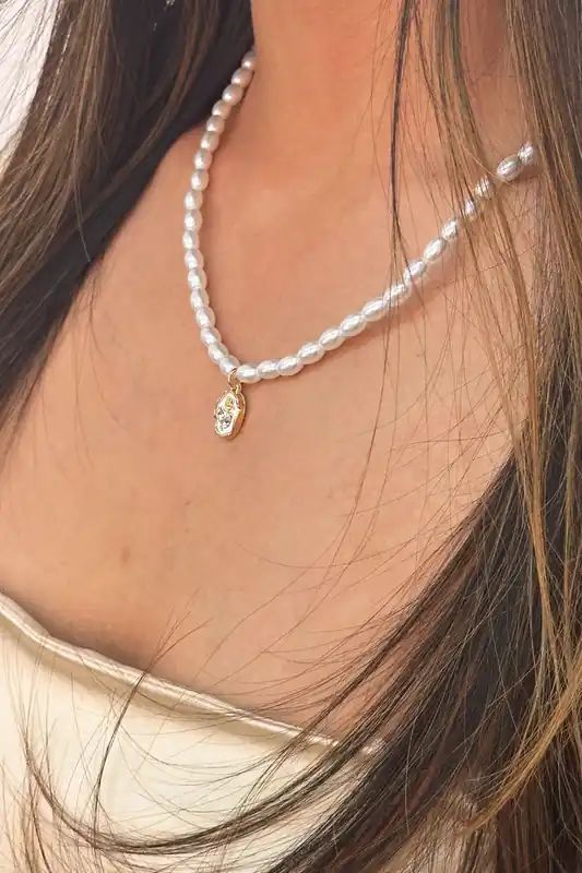 Pearl Chain Necklace with Floral Pendant - Gift Boxed