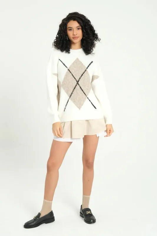 Diamond Patterned Crew Neck Oversized Sweater - Hiccup