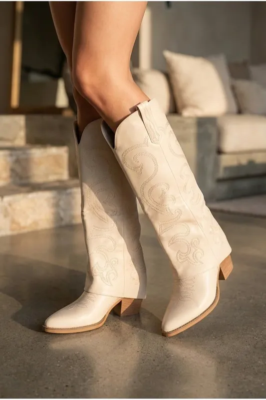 Ivy Womens Embroidered Western Cowboy Boots - IKRUSH